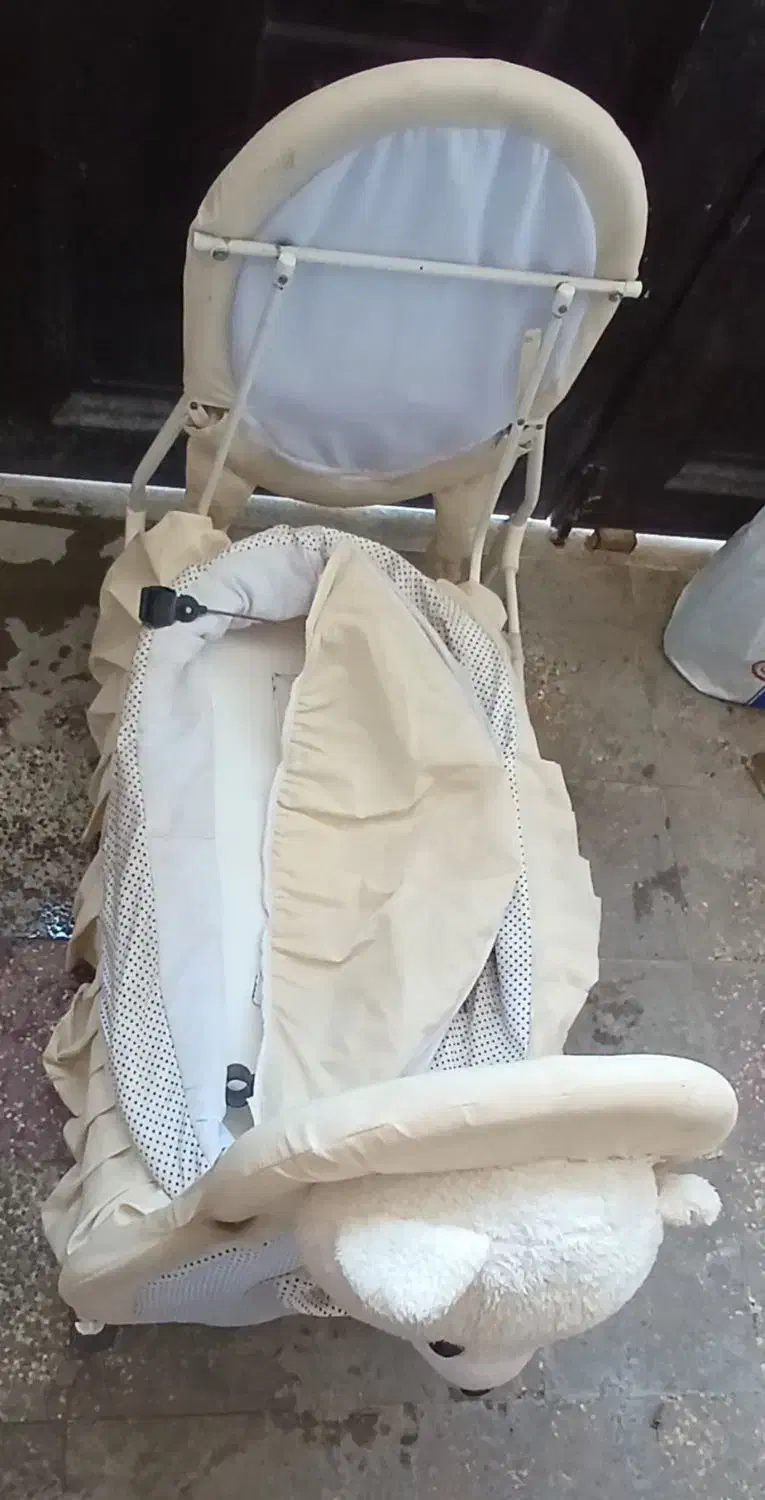 گهواره خرسی|اسباب و اثاث بچه|گرگان, |دیوار