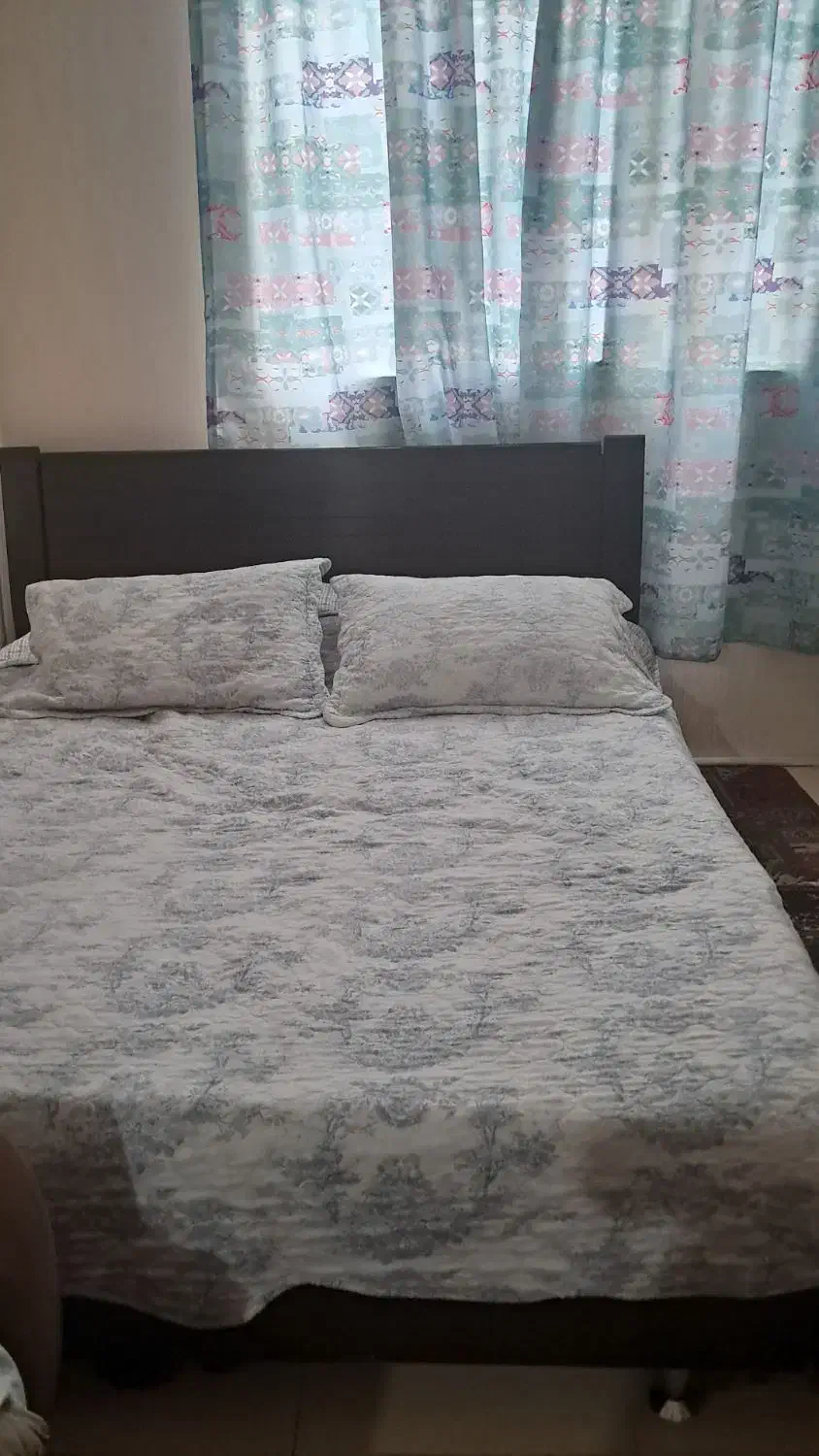 تخت خواب چوبی دونفره|تخت و سرویس خواب|تهران, راه آهن|دیوار