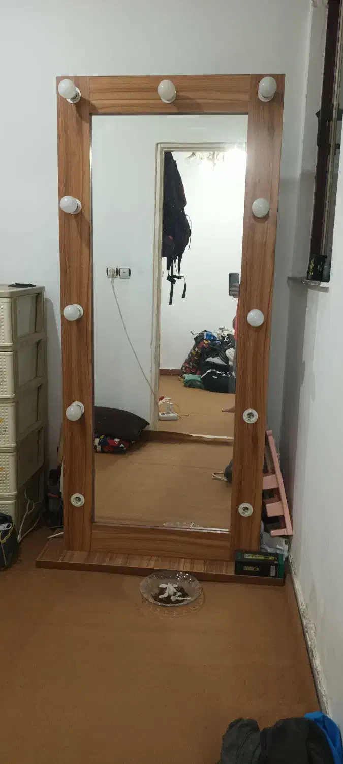 ایینه قدی ،گیلیم فرش،قلیون مدرن مشکی|آینه|رشت, نظری|دیوار