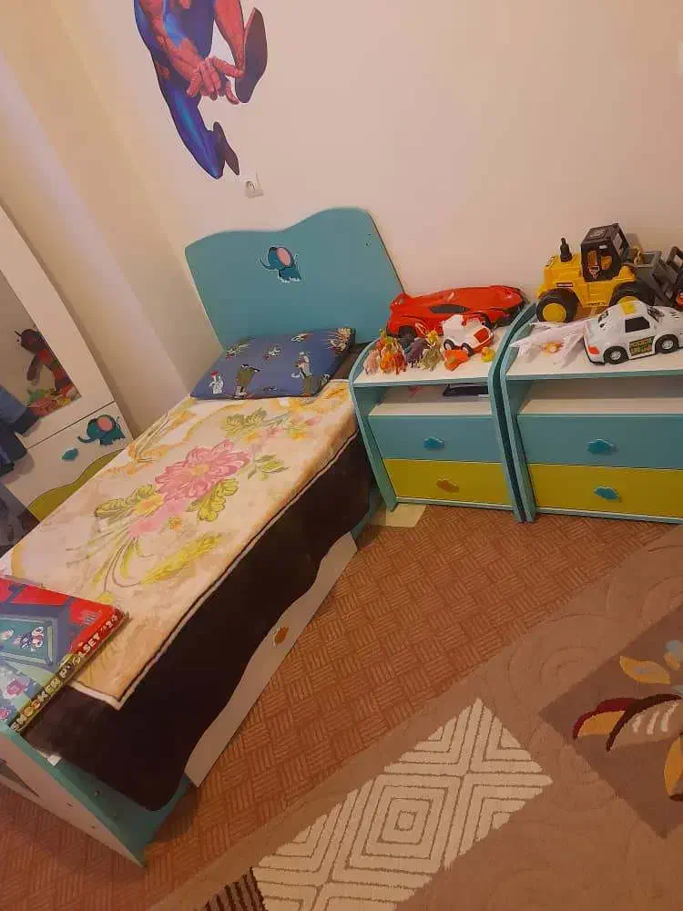 یک عدد بوفه و میز نهارخوری و اجاق گاز سالم|میز و صندلی غذاخوری|آزادشهر, |دیوار