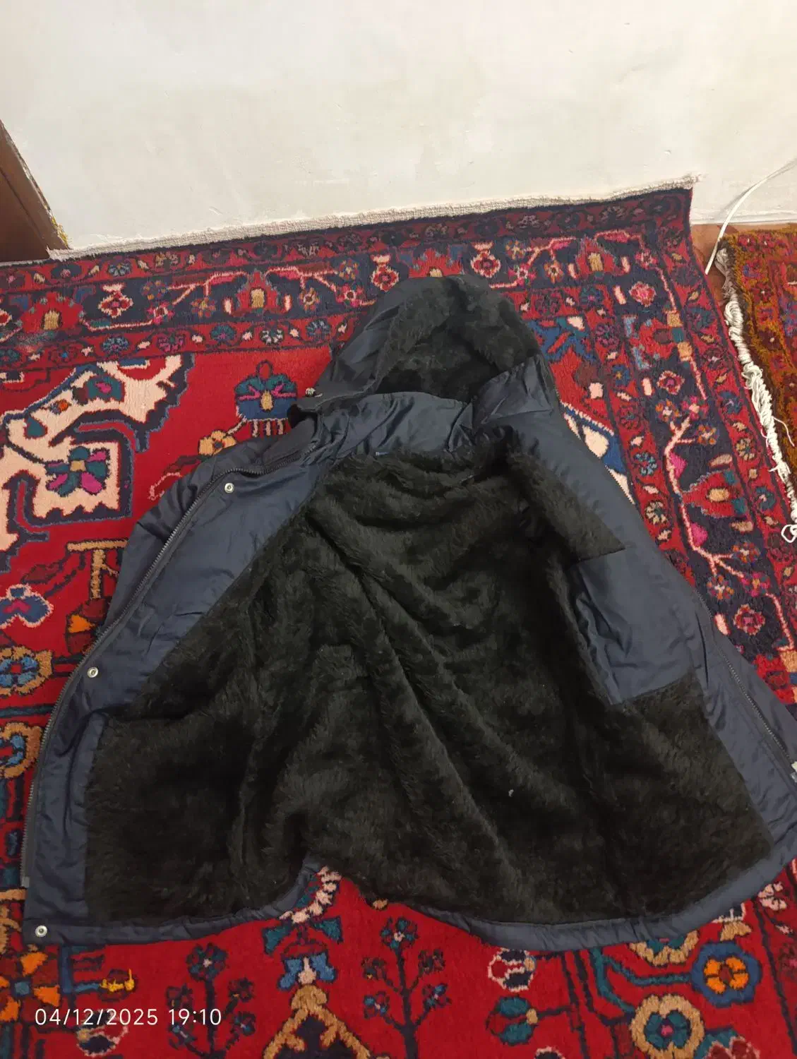 کاپشن لارج نونو|لباس|خسروشاه, |دیوار