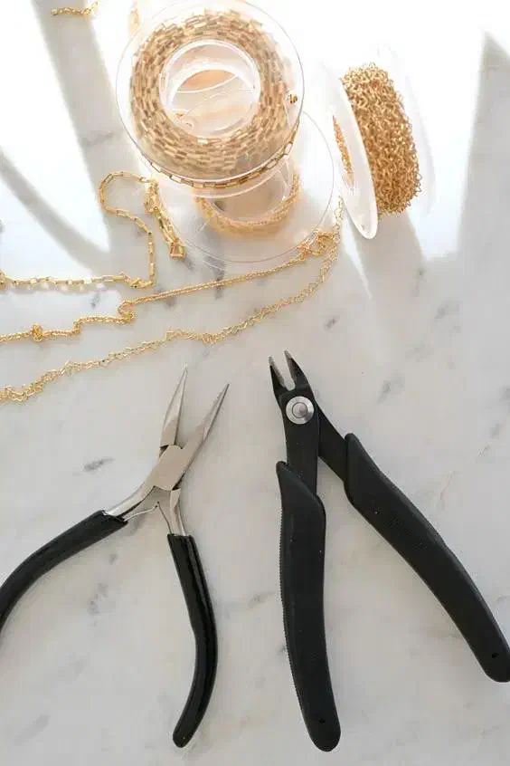 طلاسازی و تعمیرات طلا و نقره|جواهرات|شیراز, کوی وحدت|دیوار