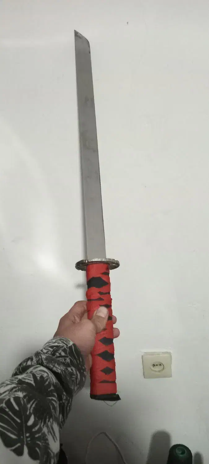 چاقو وشمشیر فروش فوری|کوهنوردی و کمپینگ|محمدشهر, همایون ویلا|دیوار
