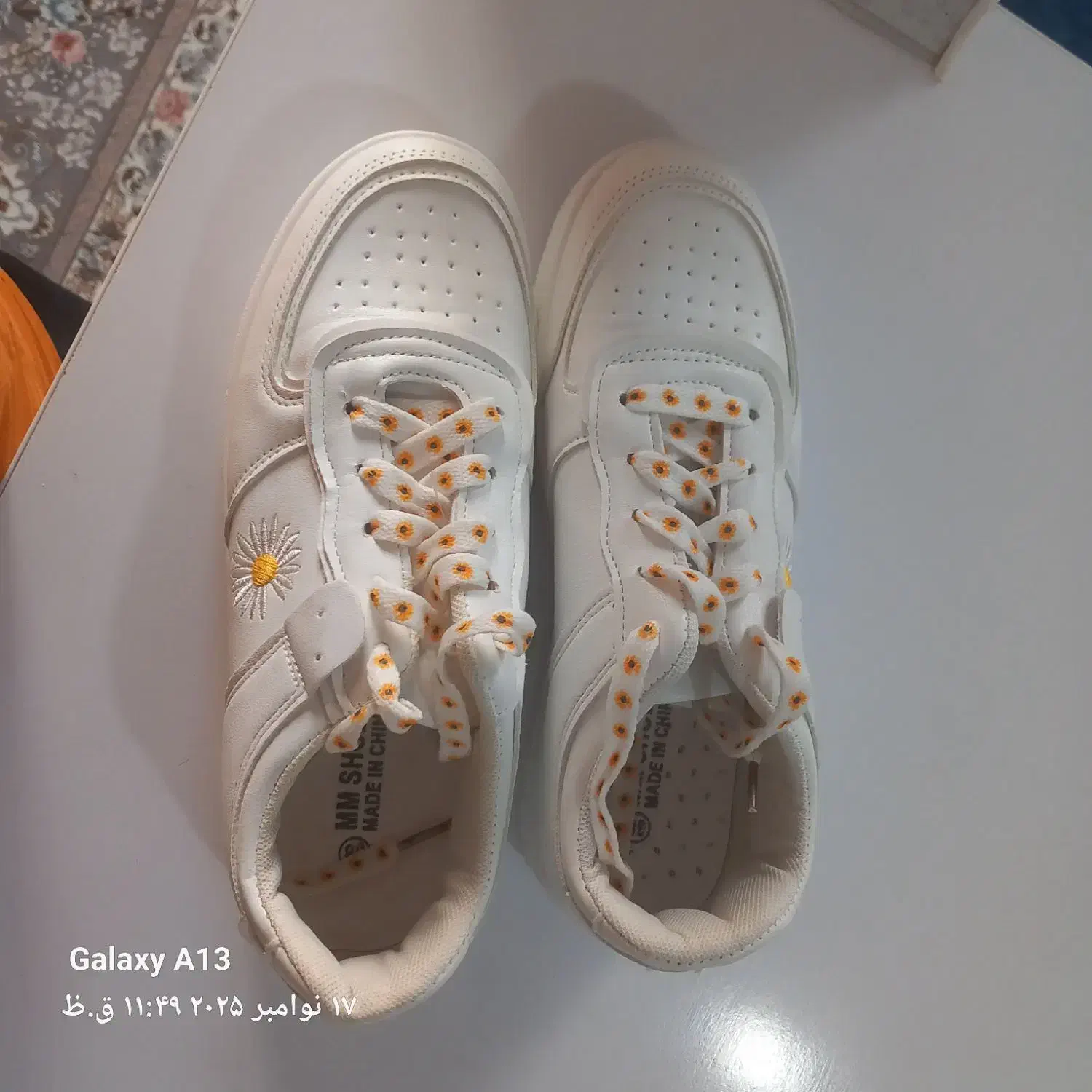 کفش اسپرت دخترانه|کیف، کفش، کمربند|پرند, فاز ۶|دیوار