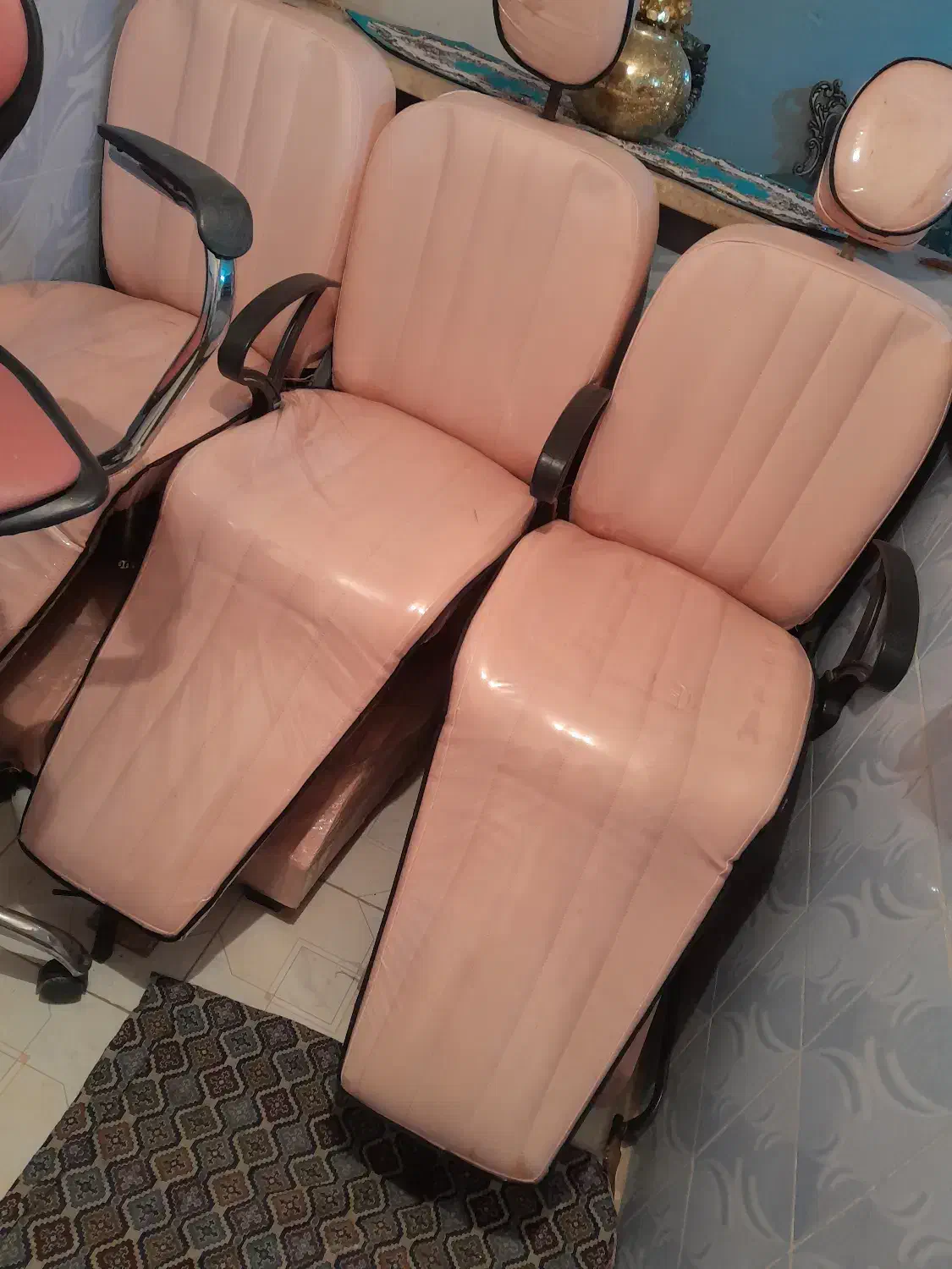 دوعدد صندلی میکاپ واصلاح درحد نو|صندلی و نیمکت|قرچک, امین آباد|دیوار