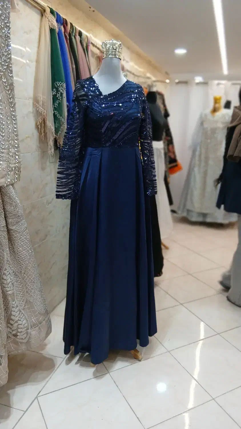 لباس مجلسی|لباس|مرودشت, ابوذر جنوبی|دیوار