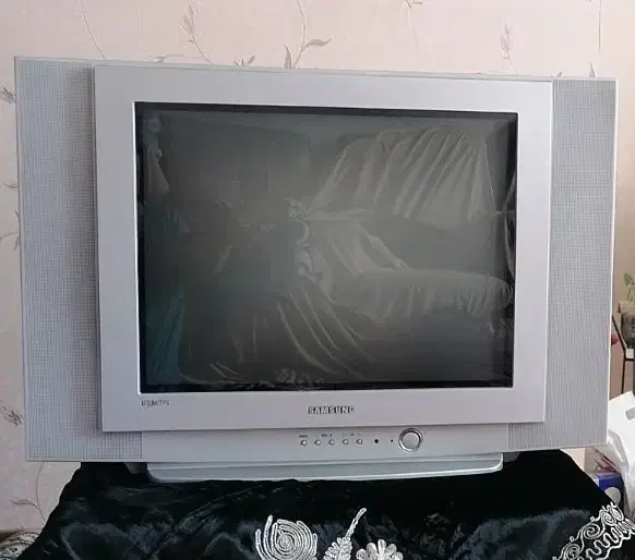 تلویزیون سامسونگ 21 اصل کره ای|تلویزیون و پروژکتور|اصفهان, کوی شهید کشوری|دیوار