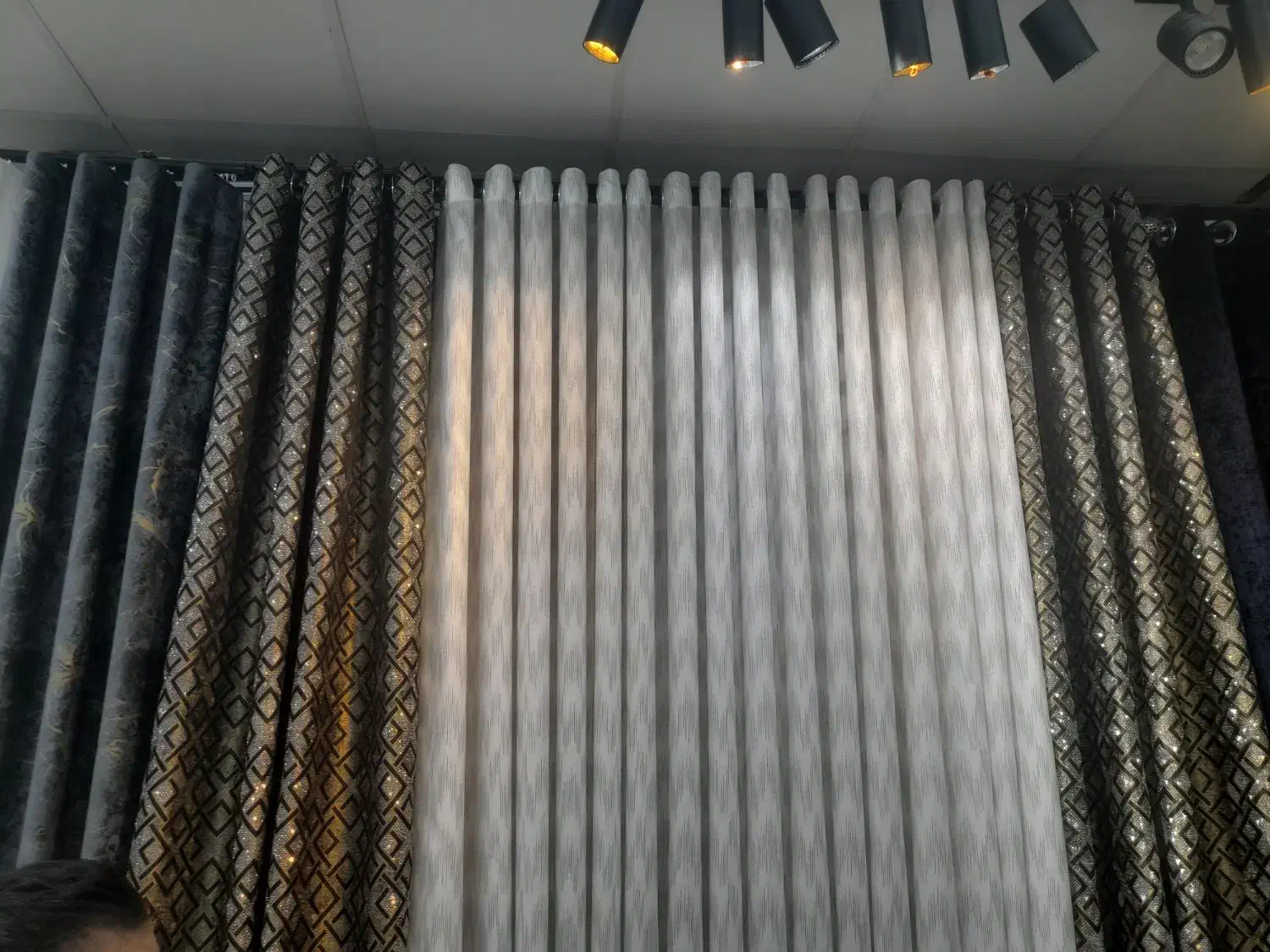 پرده|خدمات پیشه و مهارت|دهدشت, |دیوار