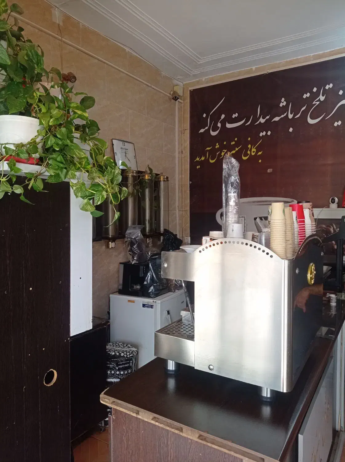 واگذاری قهوه‌فروشی و کافه در شاهین‌شهر|فروش مغازه و غرفه|شاهین‌شهر, طالقانی|دیوار