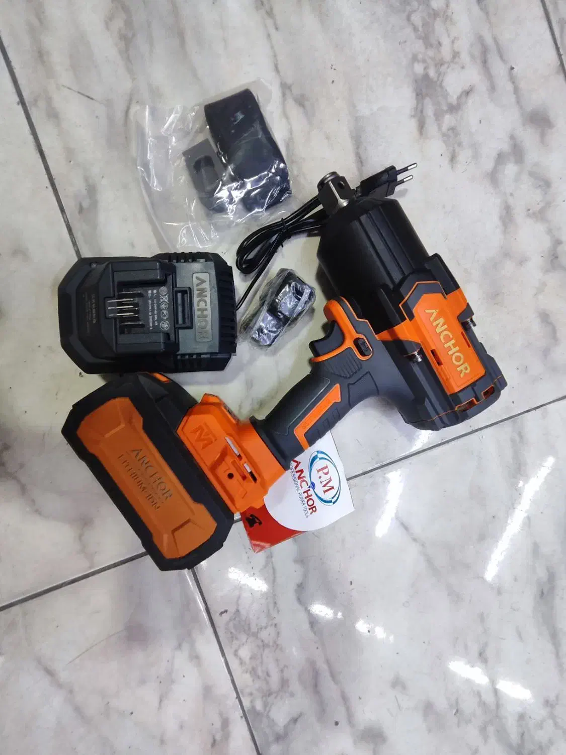 بکس شارژی8آمپر فوق سنگین براشلس آنکور DCW12|ابزارآلات|نسیمشهر, |دیوار