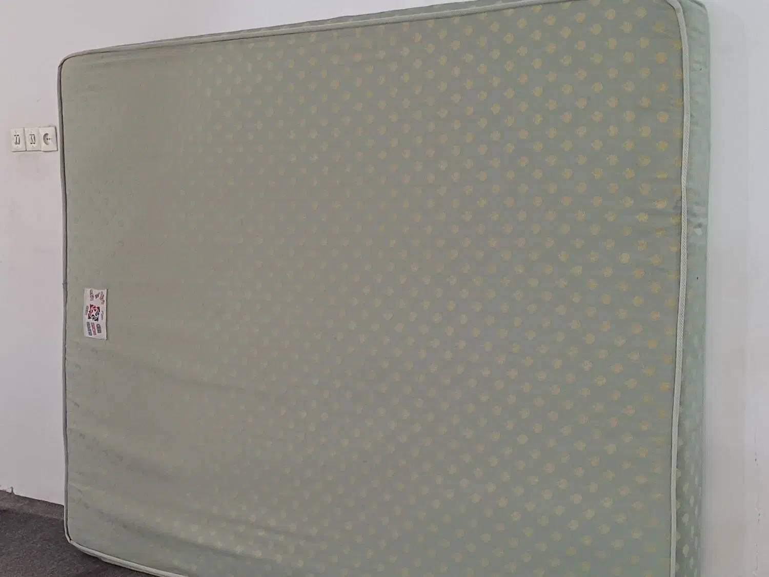 تشک طبی|تشک تختخواب|خوی, |دیوار