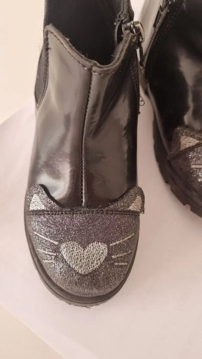 بوت ورنی دخترانه برند السی وایکیکی سایز ۲۷|کفش و لباس بچه|تهران, سازمان برنامه شمالی|دیوار