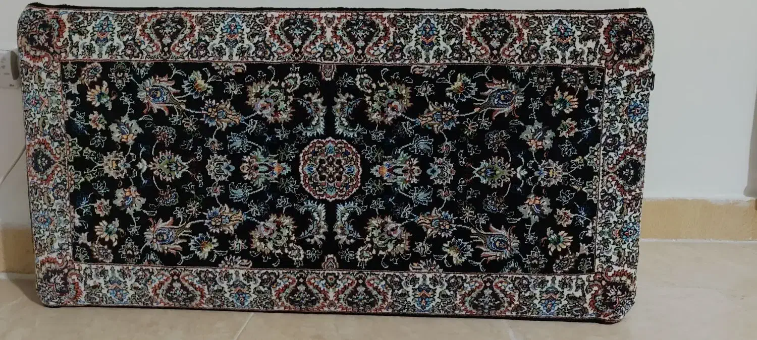 پشتی فرشی|پشتی|محمدشهر, شهرک چمران|دیوار