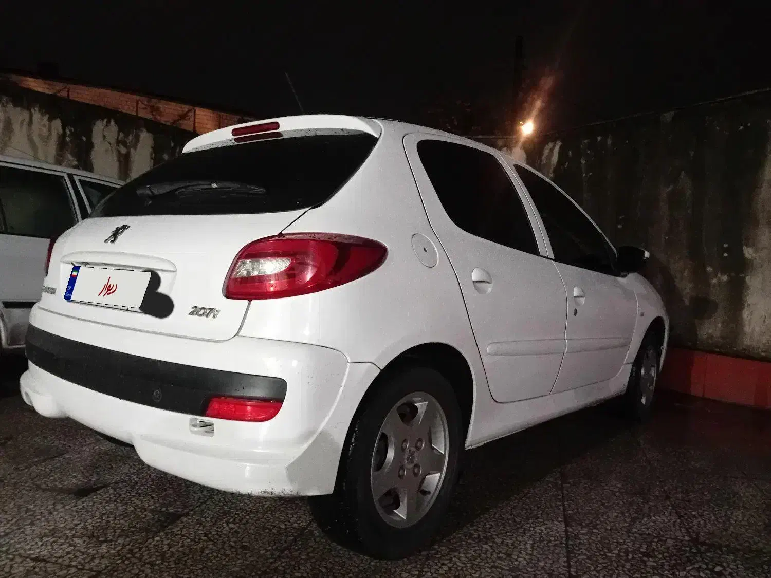 ۲۰۷  سفید تی یو فایو|خودرو سواری و وانت|رشت, پل تالشان|دیوار