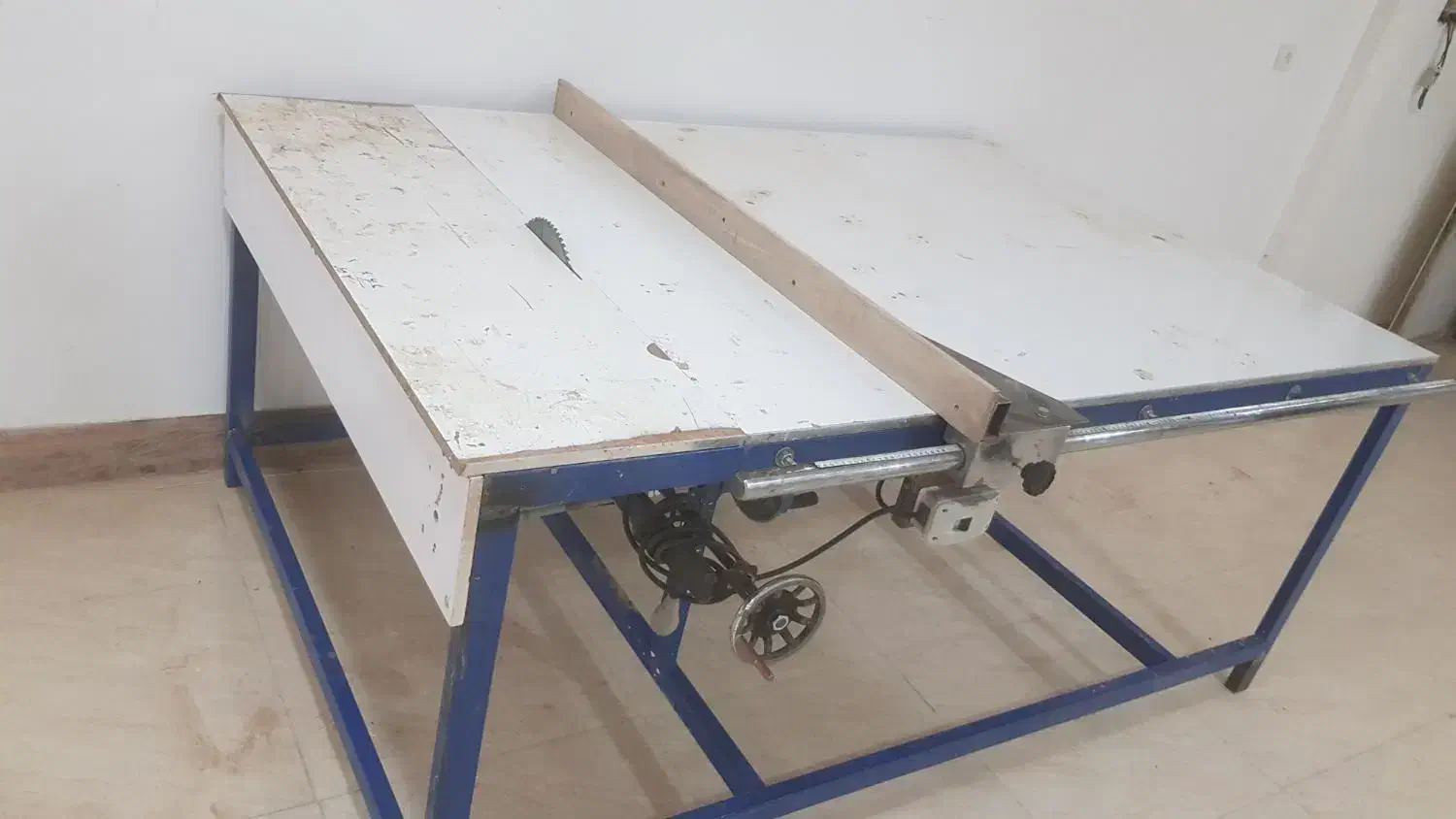 دستگاه برش و زاویه زن نجاری|ماشینآلات صنعتی|قزوین, |دیوار