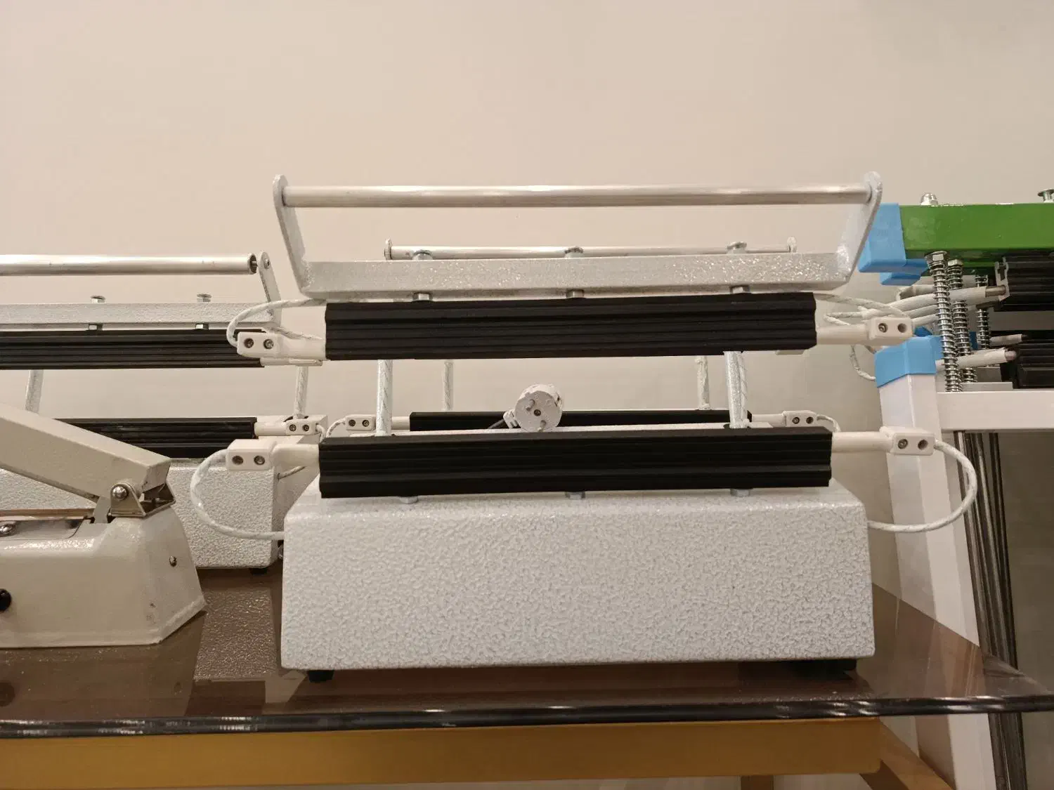 دوخت و پرس پلاستیک دوخت پلاستیک تعمیرات|فروشگاه و مغازه|مشهد, منزل آباد|دیوار