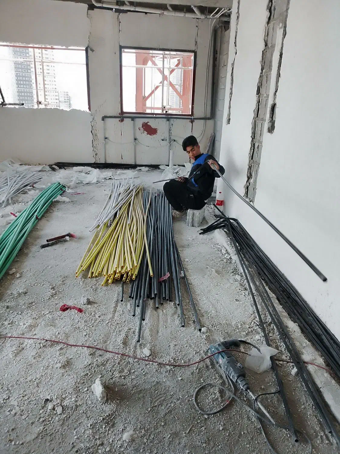 سیم کشی ساختمان ورفع اتصالی برق|خدمات پیشه و مهارت|مشهد, تبادکان|دیوار