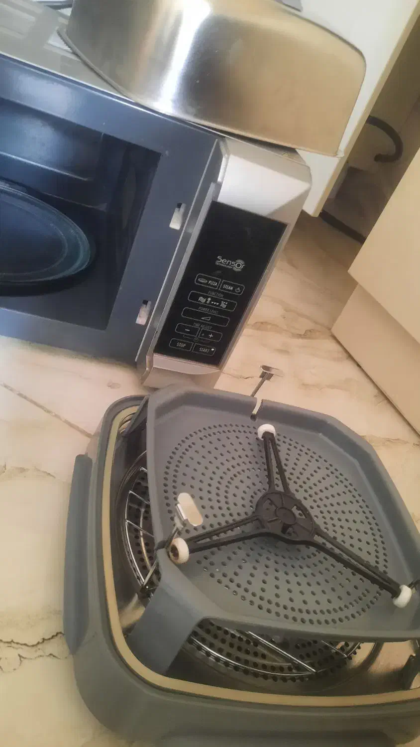 ماکروویو 21لیتری (دلونگی) ایتالیا|اجاق گاز و لوازم برقی پختوپز|کرمانشاه, |دیوار