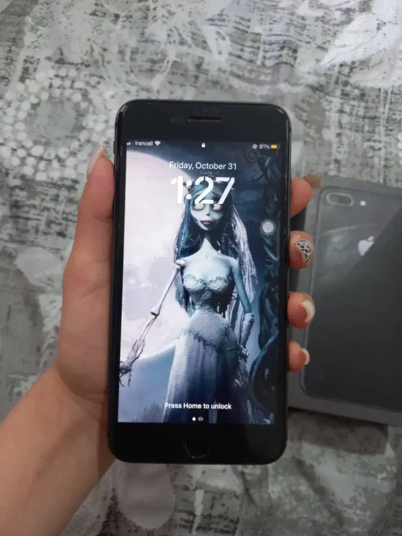 Iphone 8 plus|موبایل|تهران, بنی‌هاشم|دیوار