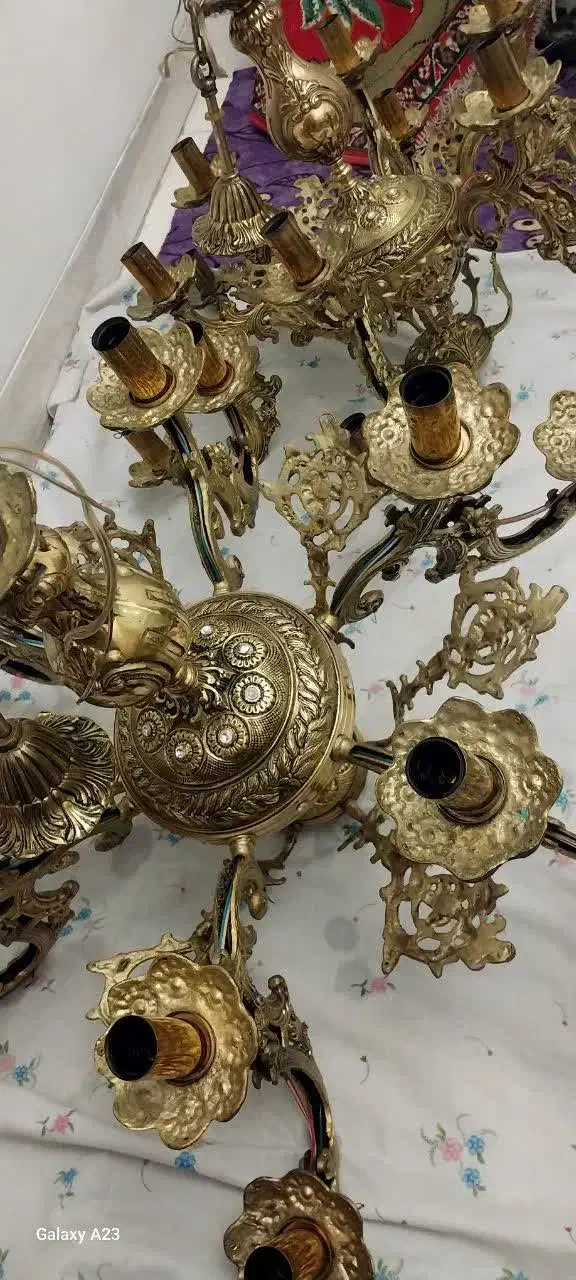 دو عدد لوستر برنزی ۱۲ شعله سایز بزرگ|لوستر و چراغ آویز|همدان, |دیوار