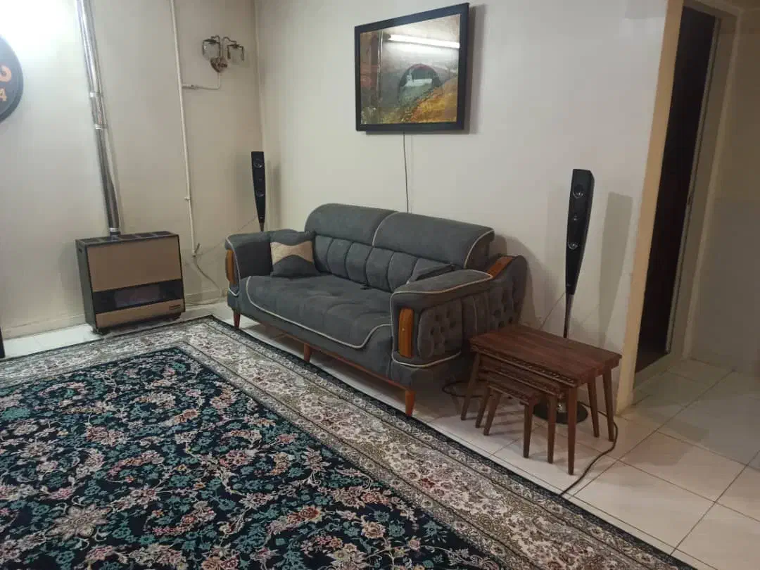 مبلمان تخت شو|مبلمان خانگی و میز عسلی|شاهینشهر, فیض|دیوار