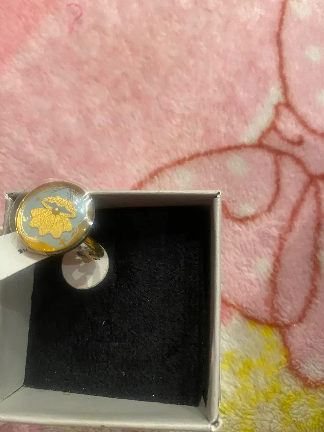 بدلیجات رز سام|بدلیجات|اصفهان, توپخانه ارتش|دیوار