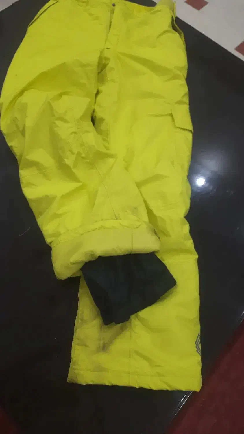 شلوار اسکی|ورزش‌های زمستانی|پرند, فاز ۲|دیوار