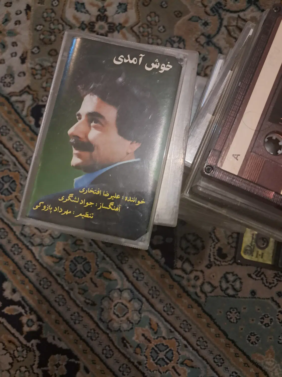 تعدادی نوار کاست آموزشی زبان فرانسه|کتاب و مجله آموزشی|تهران, سنائی|دیوار