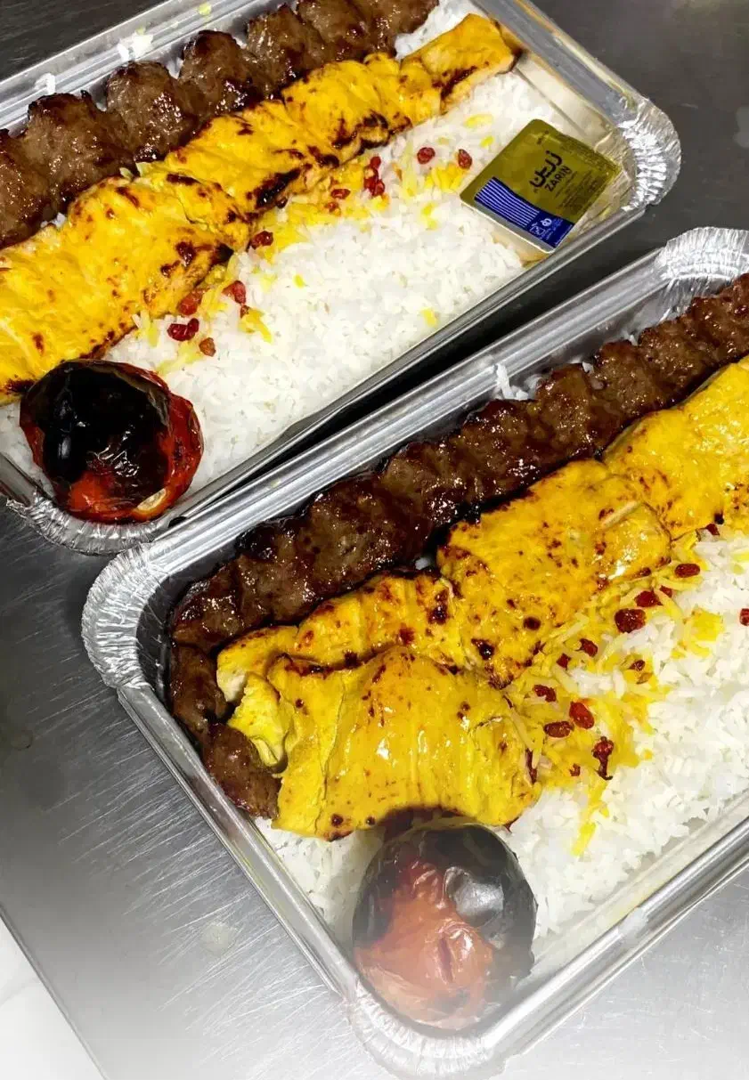 استخدام آشپز خانم،غذاهای ایرانی، کبابی و فست‌فود|استخدام خدمات فروشگاه و رستوران|بیرجند, |دیوار