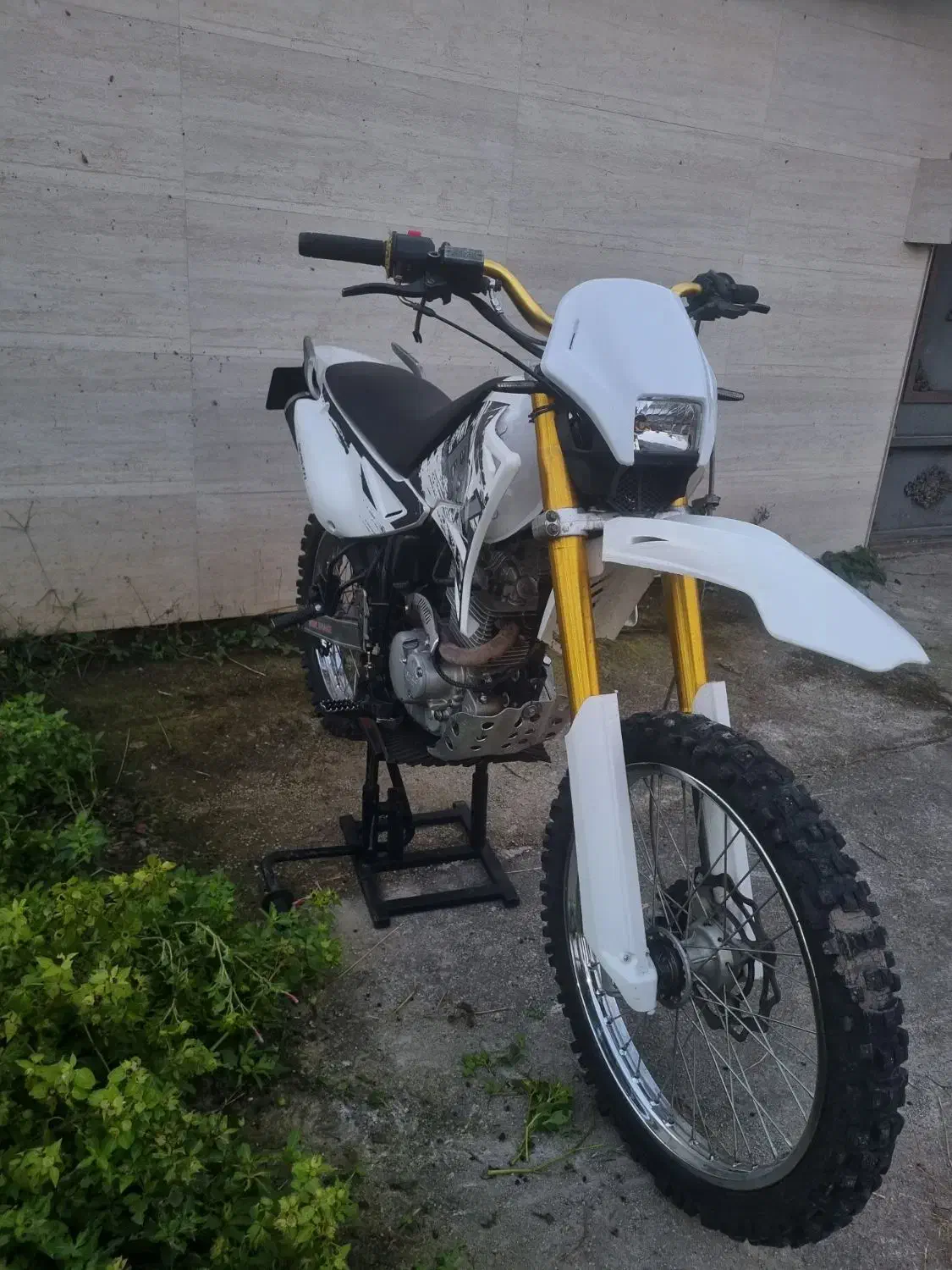 تریل روان 200 مدل 93 سالم و در حد|موتورسیکلت|سنگر, |دیوار