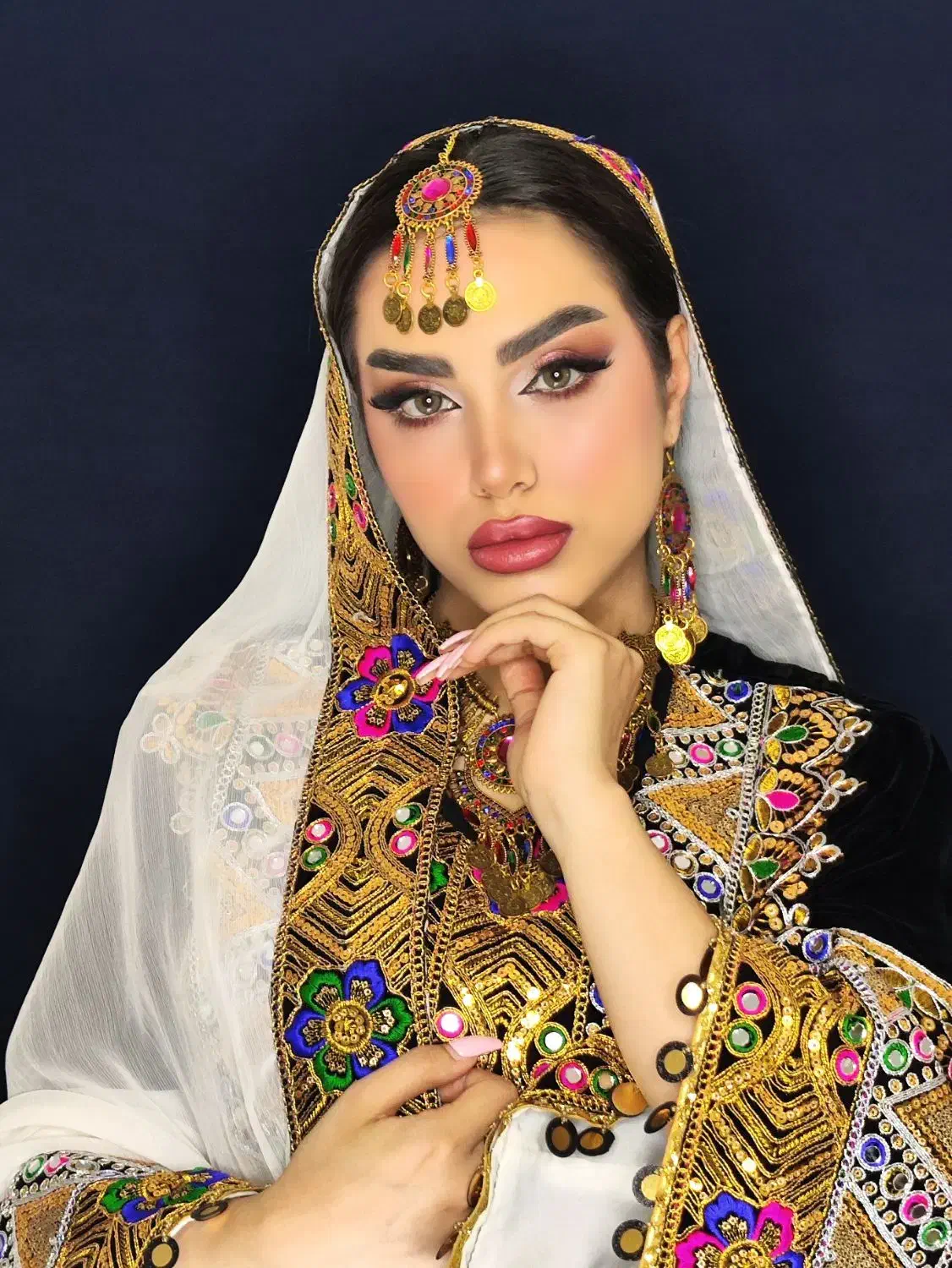 انجام تخصصی میکاپ لایت ومدیوم|خدمات آرایشگری و زیبایی|محمدشهر, شهرک چمران|دیوار