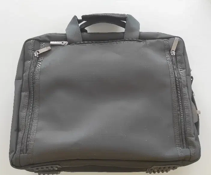 کیف سه کاره اصل بنتون|کیف، کفش، کمربند|اردبیل, |دیوار