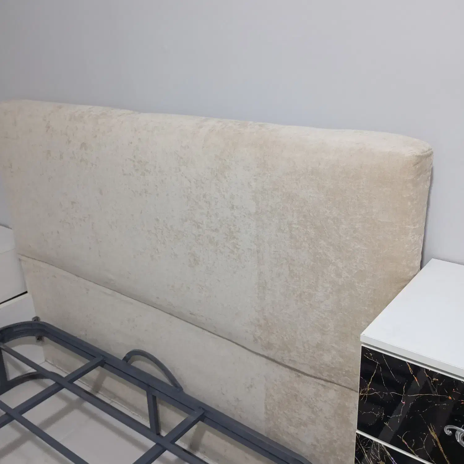 تختخواب ۲نفره با کفی فلزی جکدار، نو و سالم|تخت و سرویس خواب|همدان, |دیوار