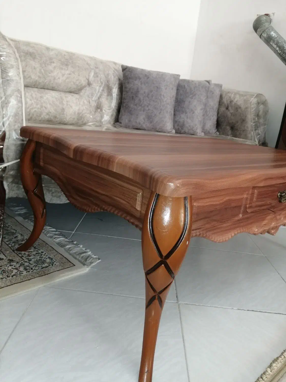 میز عسلی همراه با سه میز کوچک|مبلمان خانگی و میز عسلی|شهمیرزاد, |دیوار