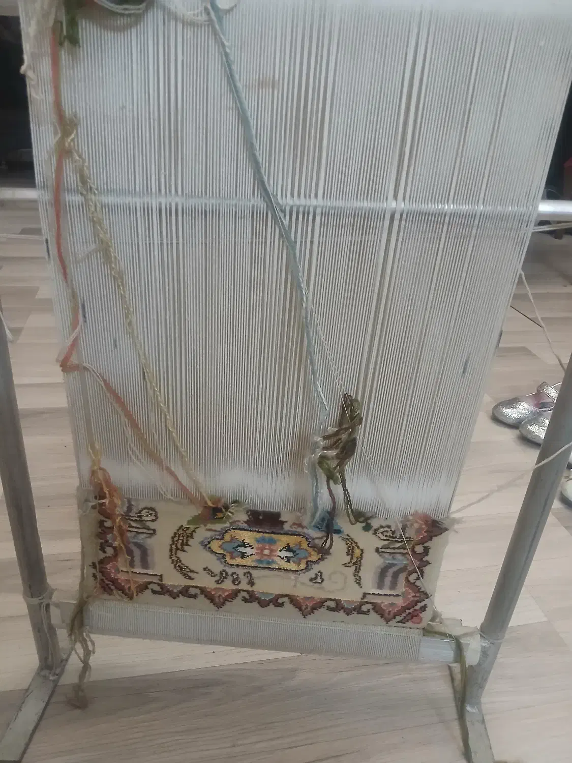 تابلو فرش دستبافت ابریشم روی دار نصفه بافته شده|تابلو فرش|تهران, دکتر هوشیار|دیوار