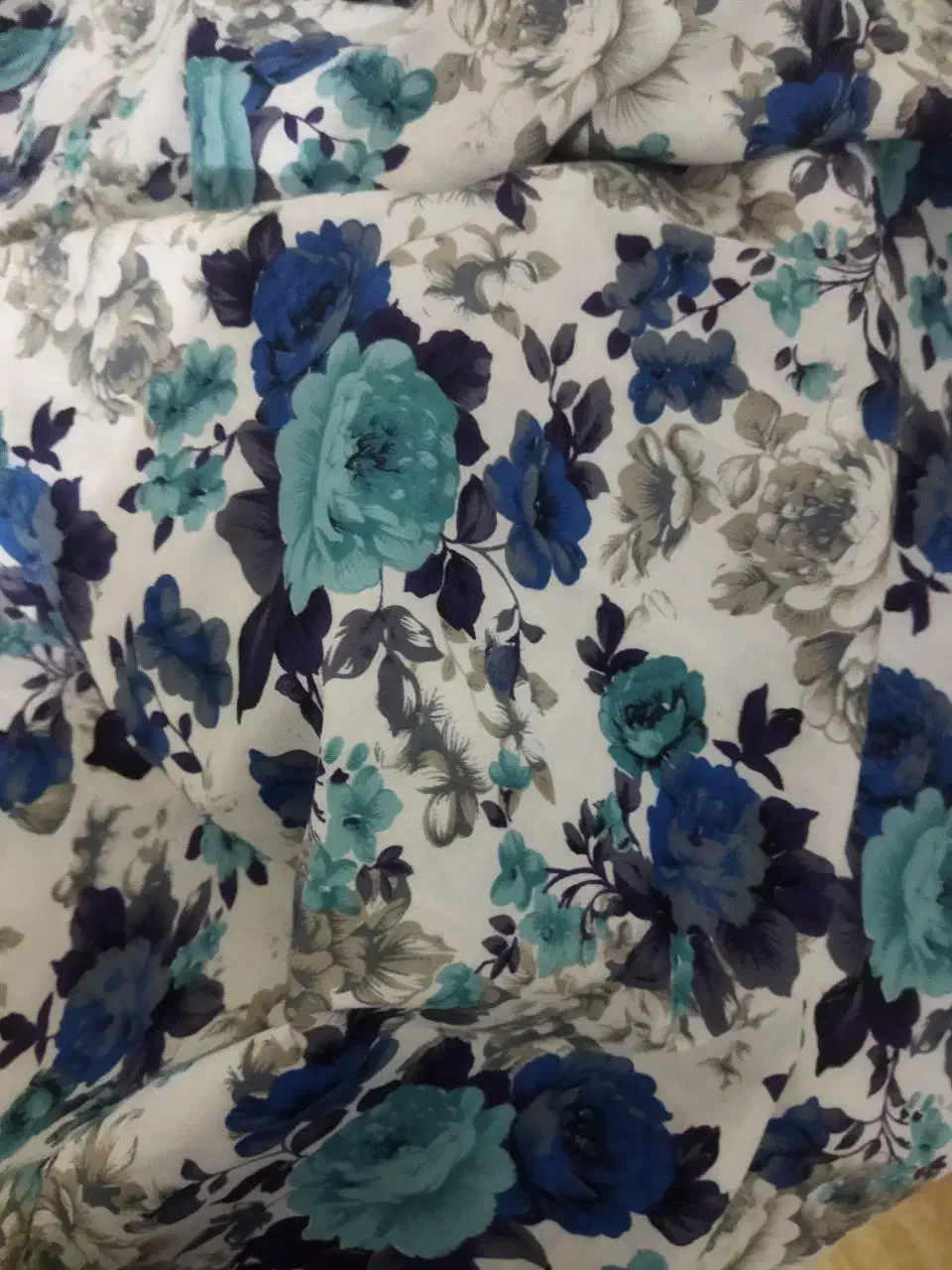 بالشت|رختخواب، بالش، پتو|ارومیه, |دیوار