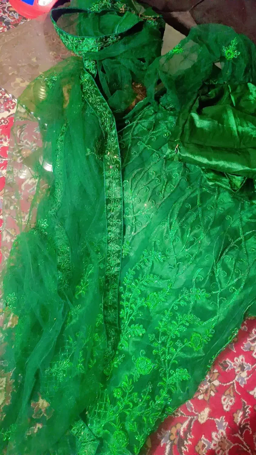 لباس|لباس|قم, دروازه ری|دیوار