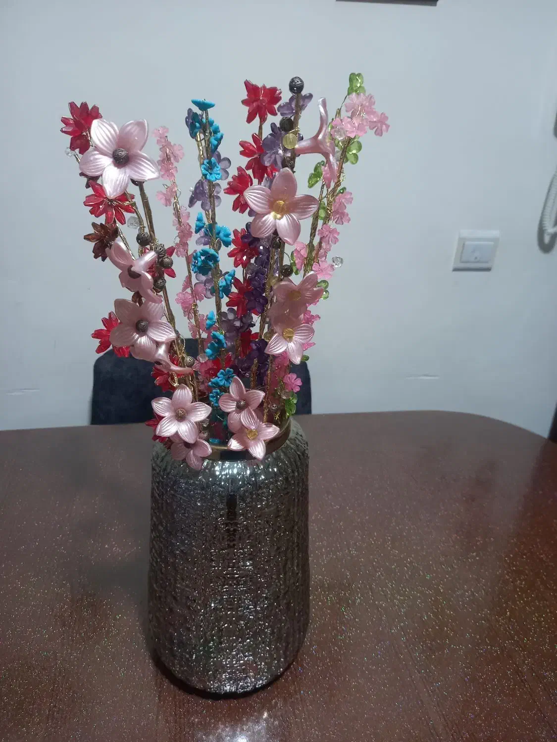 گلدان کریستال نقره ای  با گلهای کریستال  چند رنگ|گل مصنوعی|رشت, شهرک شهید مفتح|دیوار