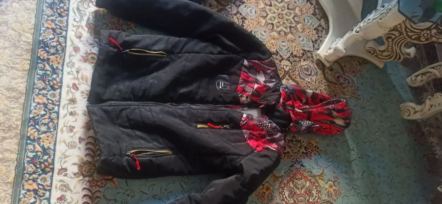 دوتا کاپشن کارکرده باهم ۳۰۰|لباس|اشتهارد, |دیوار