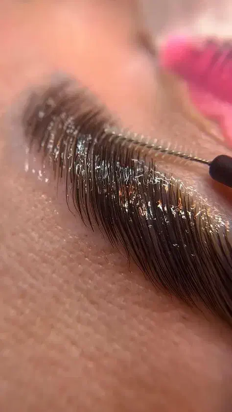 تخفیف ویژه اکستنشن مژه و لیفت ابرو و اصلاح صورت|خدمات آرایشگری و زیبایی|اصفهان, مفتح|دیوار