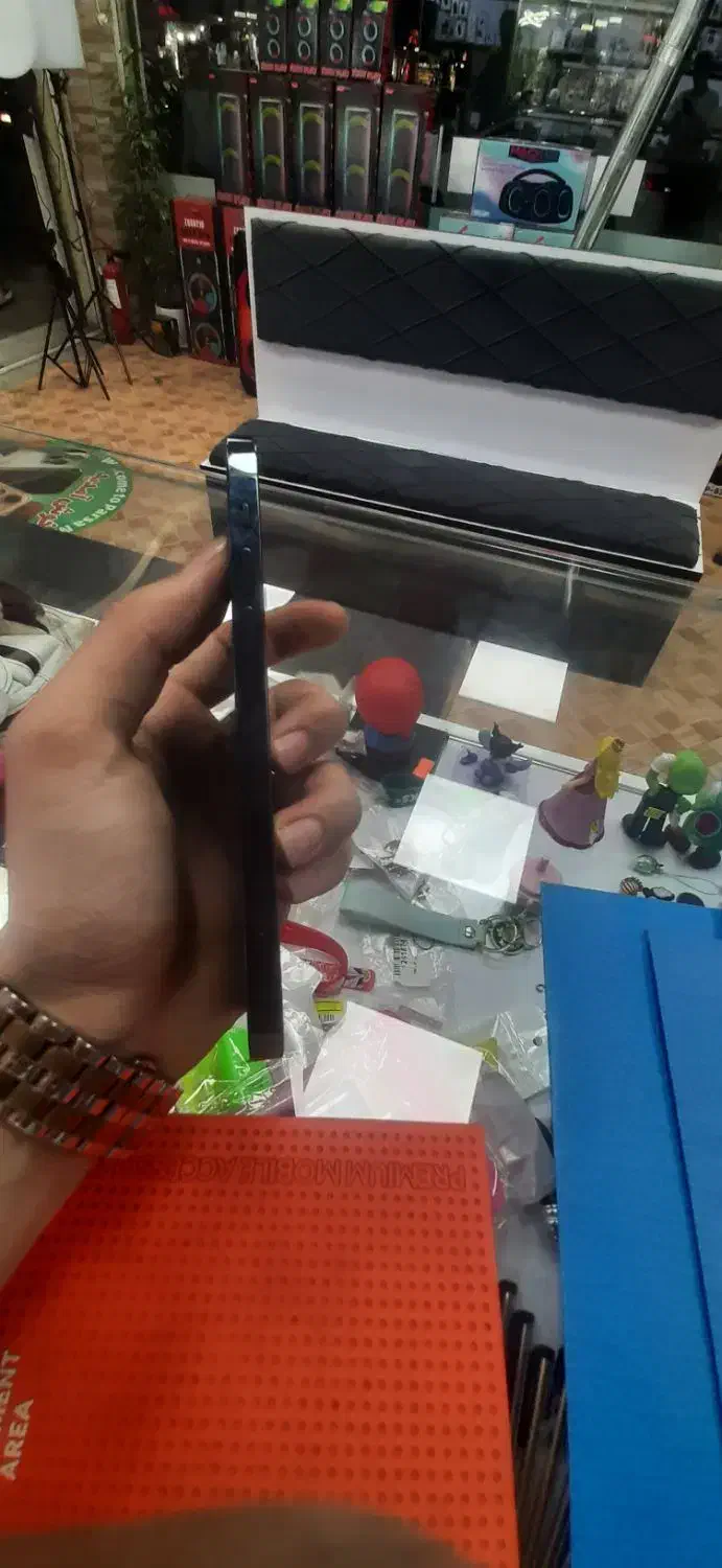 12pro|موبایل|شهریار, شهرک وائین|دیوار