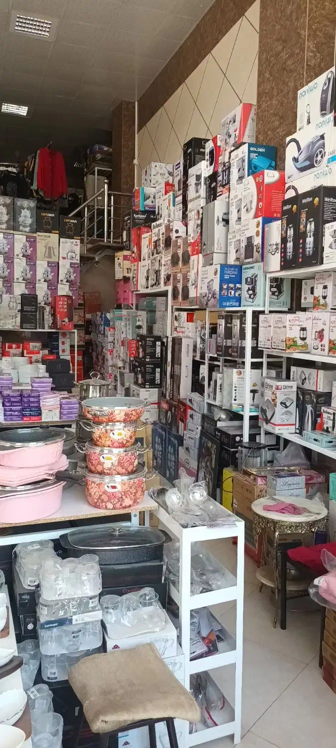 مغازه بلوار ولیعصر نصرت اباد ۱۴۰ متر با بلکن|اجارهٔ مغازه و غرفه|الوند, |دیوار