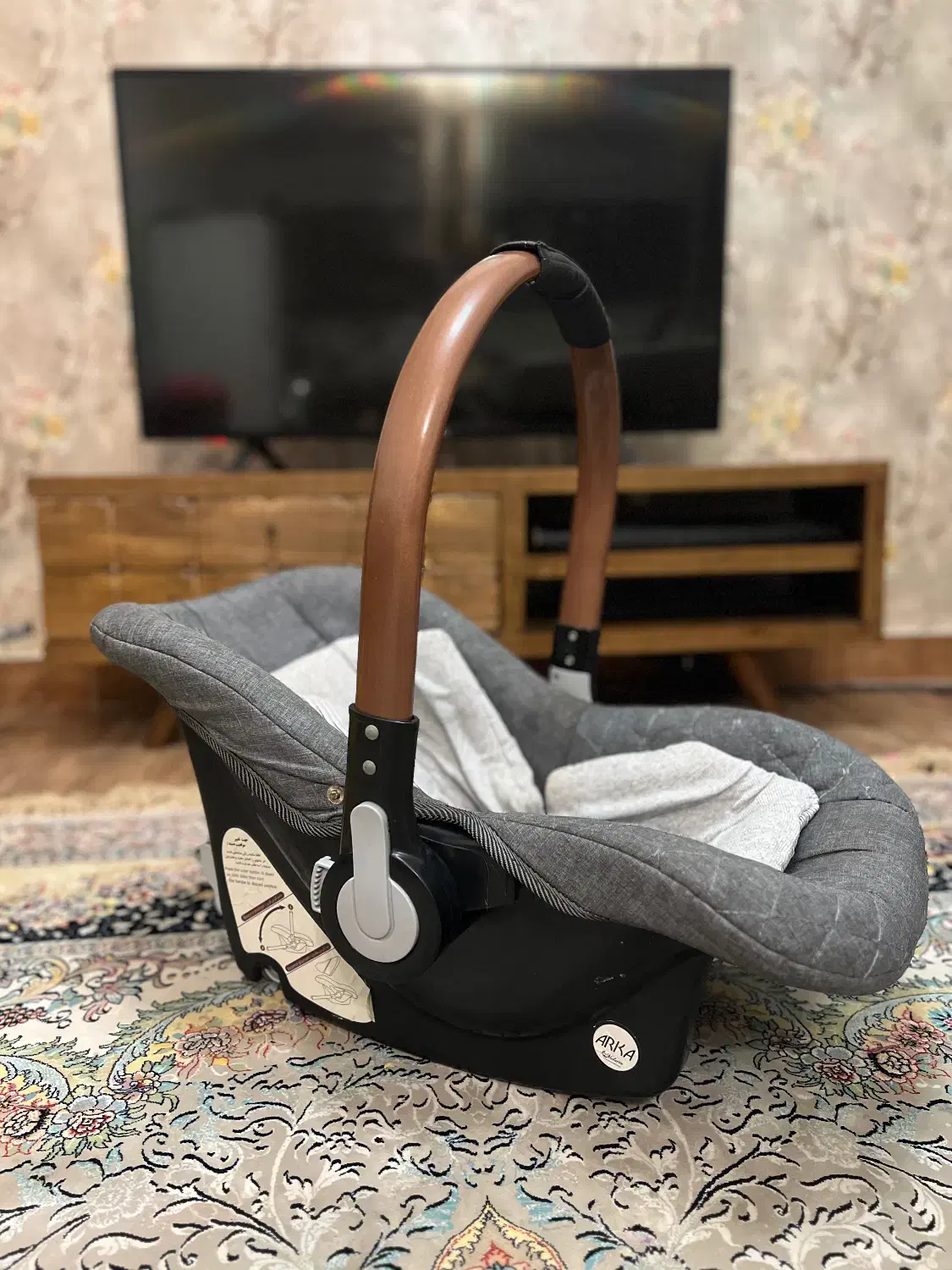 کریر بچه|کالسکه و لوازم جانبی|رشت, استقامت ۲|دیوار