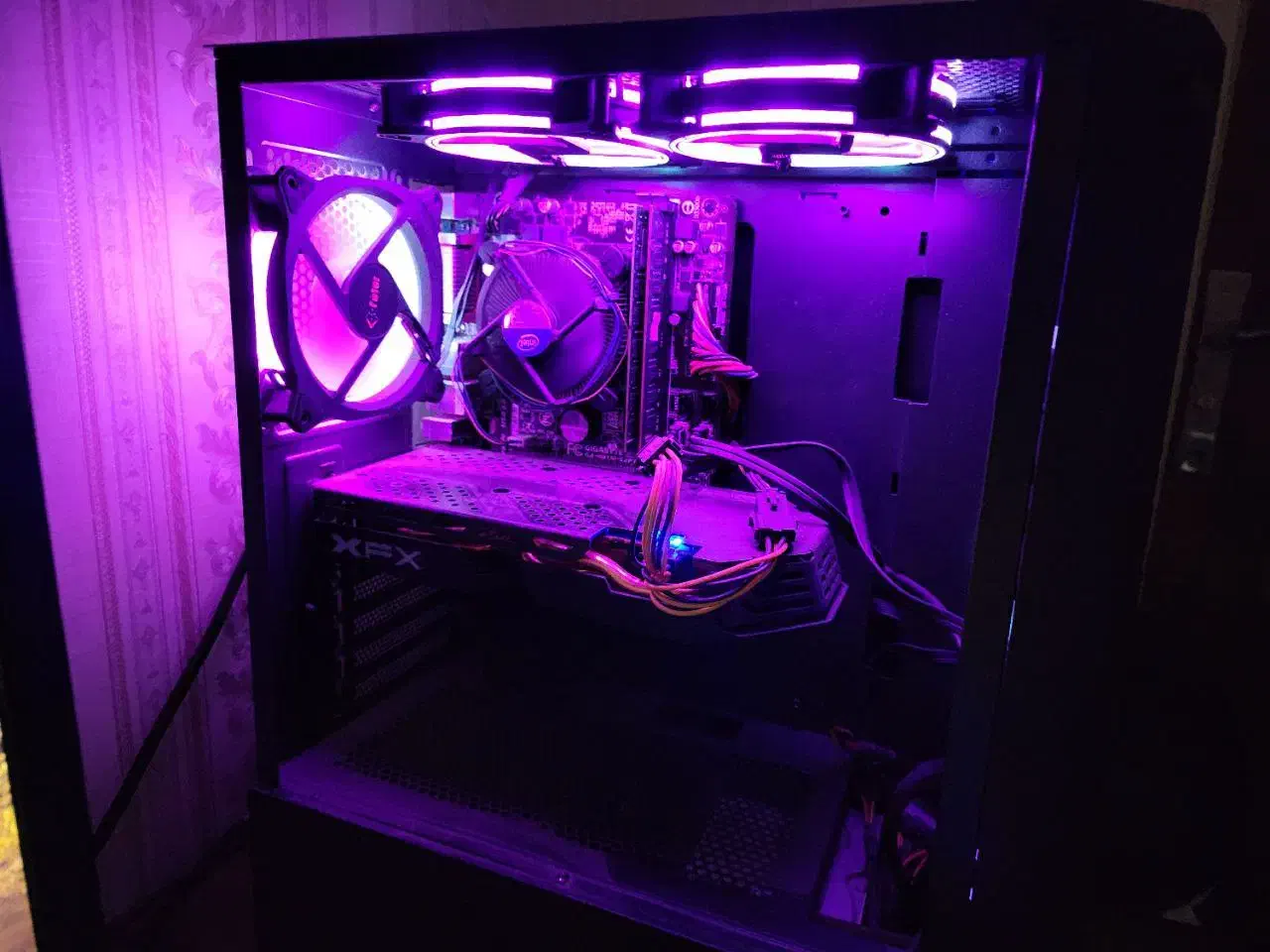 کامپیوتر/ کیس|رایانه رومیزی|فردیس, فردیس|دیوار