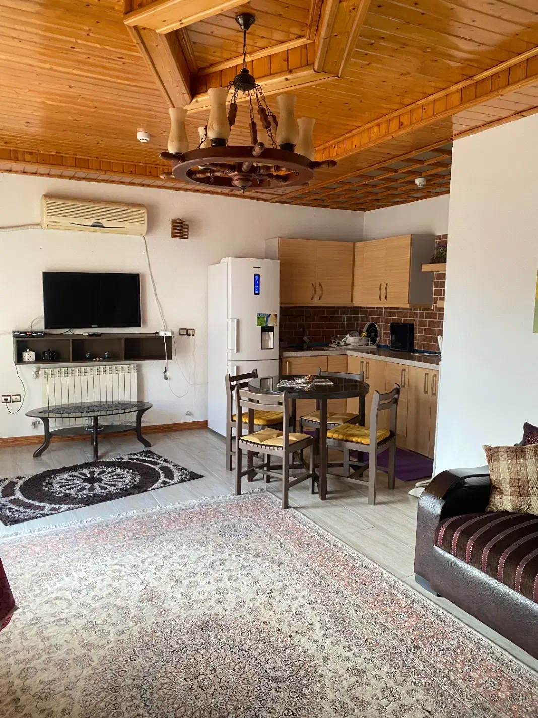 اجاره روزانه آپارتمان لب دریا|اجارهٔ کوتاهمدت آپارتمان و سوئیت|سرخرود, |دیوار