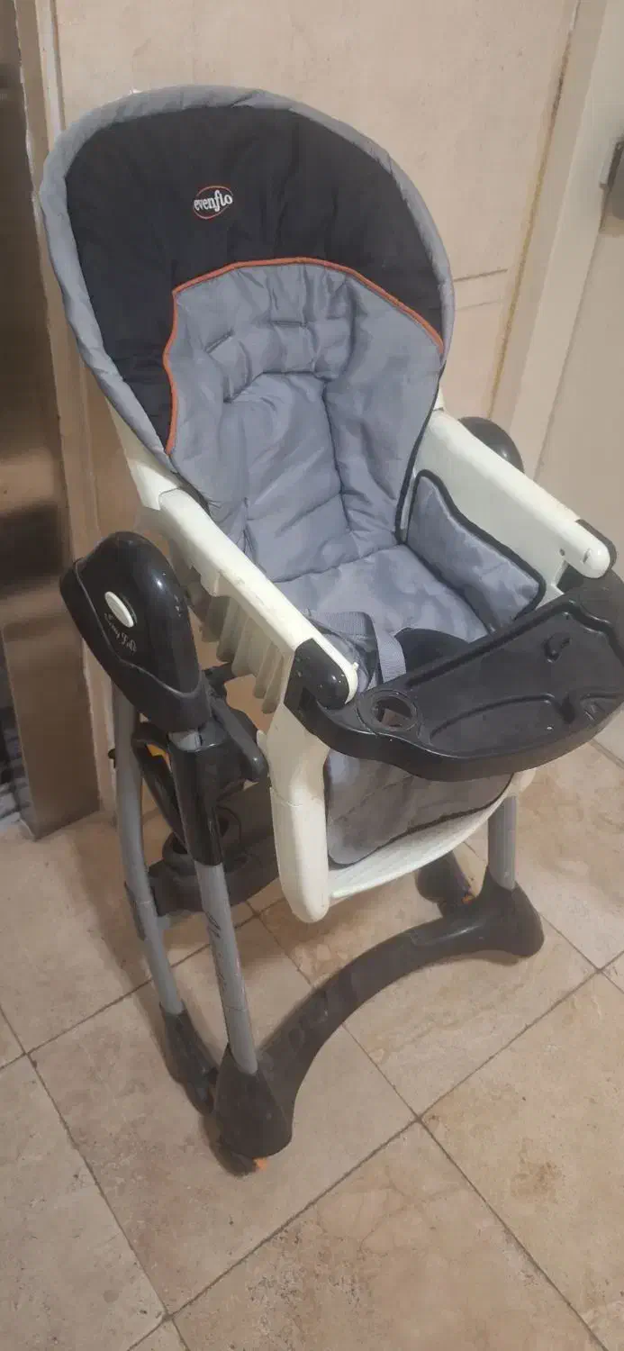 صندلی غذای کودک|تخت و صندلی بچه|تهران, ایوانک|دیوار