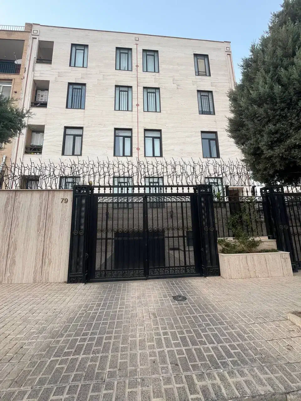 ۹۷متری فازیک /لوکیشن وسط شهر/کلید نخورده|فروش آپارتمان|هشتگرد, فاز ۱ مهستان|دیوار