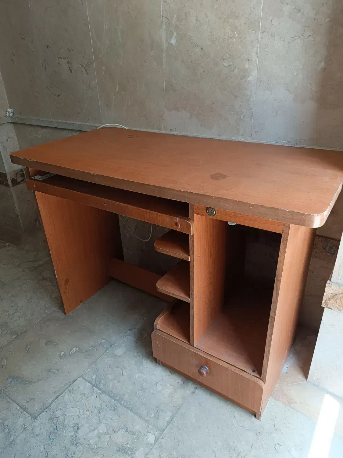 میز کامپیوتر و تخت کم جا|میز تحریر و کامپیوتر|تهران, شهرک فرهنگیان|دیوار