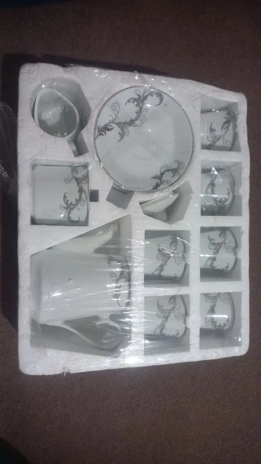 سرویس چای خوری چینی نو|ظروف سرو و پذیرایی|نیشابور, راه آهن|دیوار