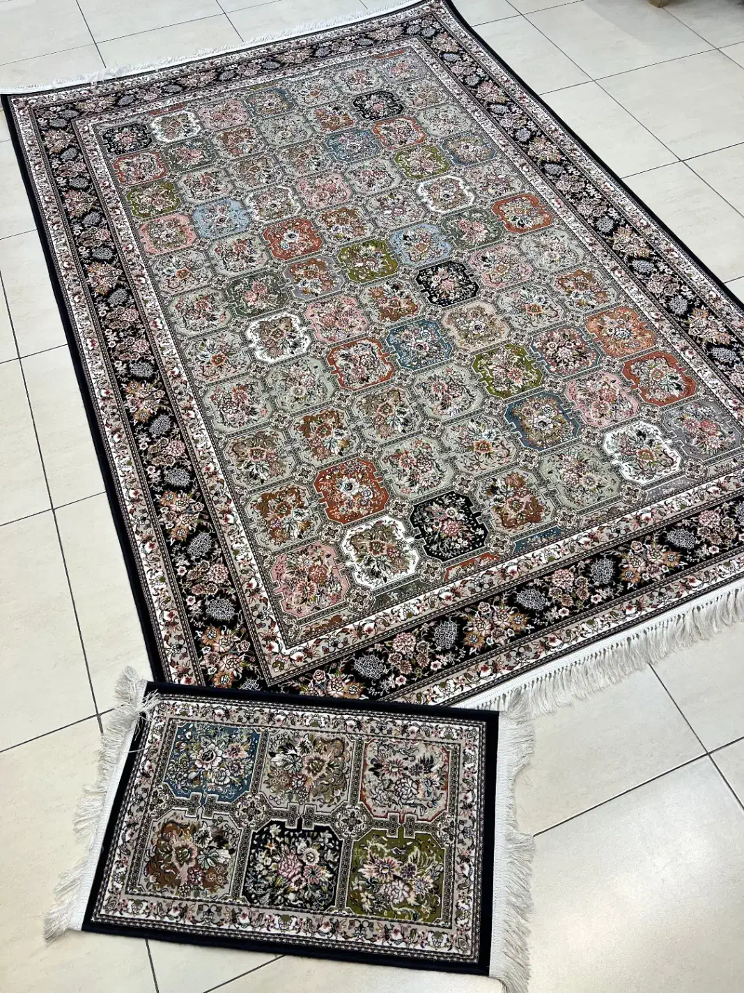 فرش خشتی ۱۰۰۰ شانه و ۱۲۰۰ شانه ( فول سایز موجود)|فرش|تبریز, |دیوار